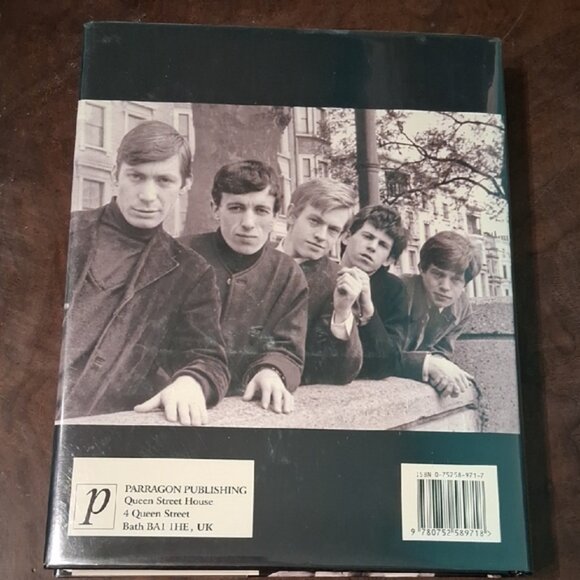 The Rolling Stones Unseen Archives Book - Picture 2 of 13